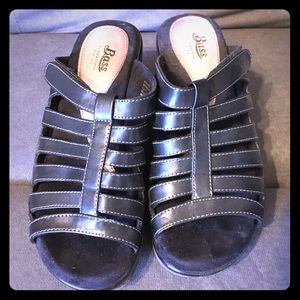 Bass Black Mule Sandals EUC